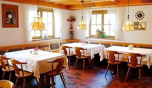 Zum Rössle Hotel